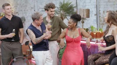 Celebs Go Dating