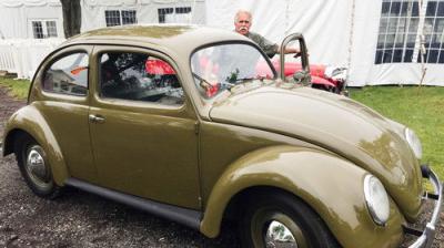 Chasing Classic Cars