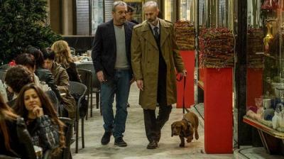 Nero a metà