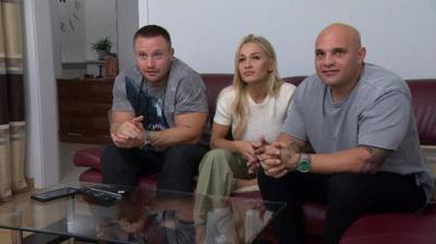 Gogglebox. Przed telewizorem.