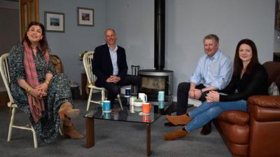 Kirstie And Phil's Love It Or List It