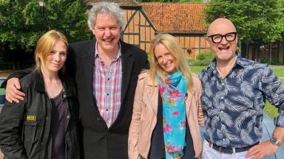 Celebrity Antiques Road Trip
