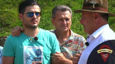 Poftiți pe la noi