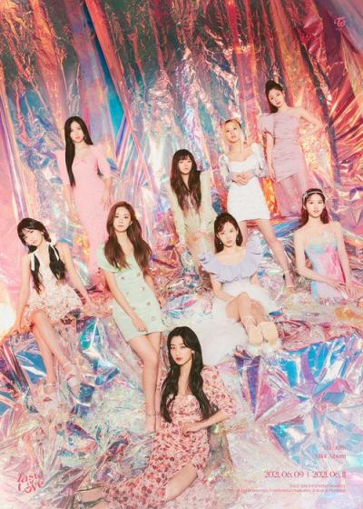TWICE TV filmas online