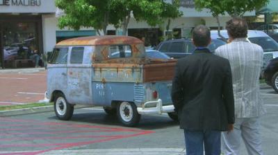 Comedians in Cars Getting Coffee