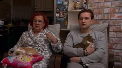 Gogglebox. Przed telewizorem.