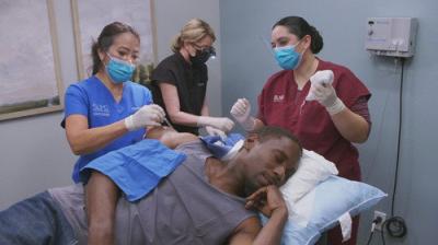 Dr. Pimple Popper: Breaking Out