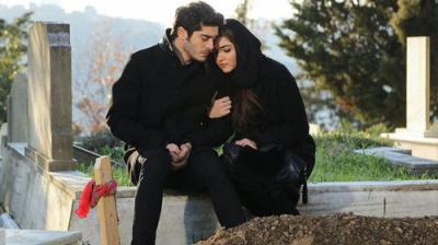Aşk Laftan Anlamaz