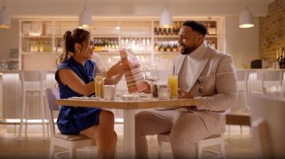 Celebs Go Dating