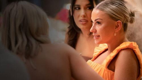 Love Triangle filmas žiurėti online