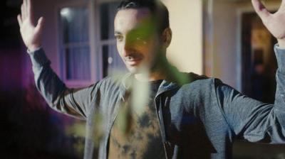 Web of Make Believe: Death, Lies and the Internet