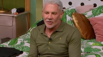Celebs Go Dating