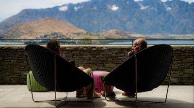 New Zealand's Best Homes with Phil Spencer