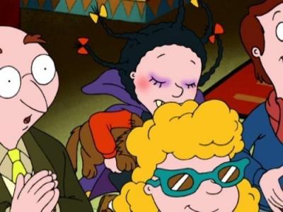 Mona the Vampire