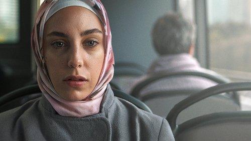Bir Başkadır filmas žiurėti online