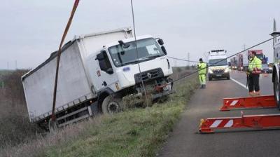 100 jours avec les dépanneurs de l'autoroute