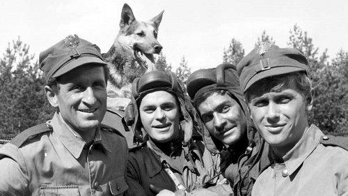 Keturi tankistai ir šuo filmas žiurėti online