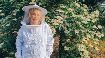 Sarah Beeny's New Life in the Country