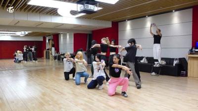 TWICE TV