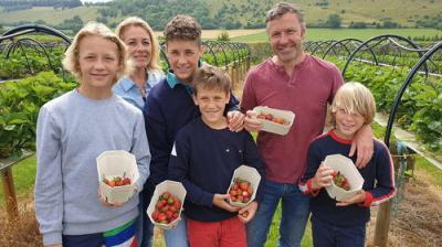 Sarah Beeny's New Life in the Country
