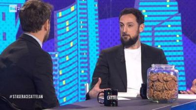 Stasera c’è Cattelan su Raidue