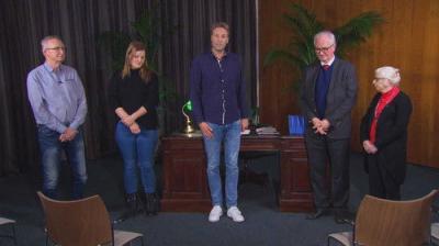 Mr. Frank Visser doet Uitspraak