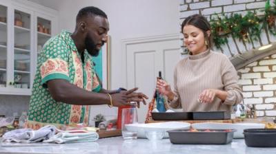 Selena + Chef: Home for the Holidays