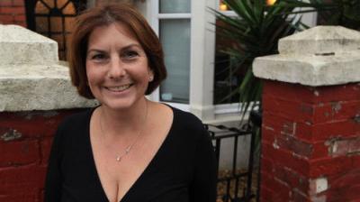 Sarah Beeny's Renovate Don't Relocate