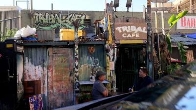 Roadfood: Discovering America One Dish at a Time