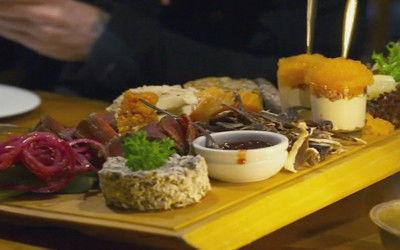 Anthony Bourdain: No Reservations