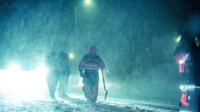 Ice Road Rescue