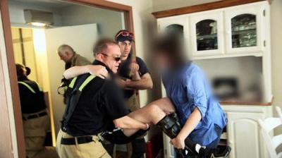 911