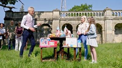 Antiques Roadshow