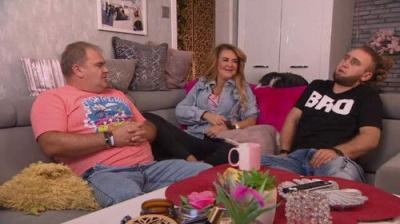 Gogglebox. Przed telewizorem.