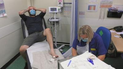 24 Hours in A&E