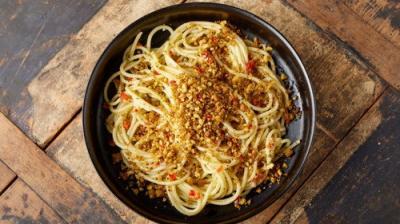 Christopher Kimball's Milk Street Television