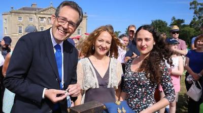 Antiques Roadshow