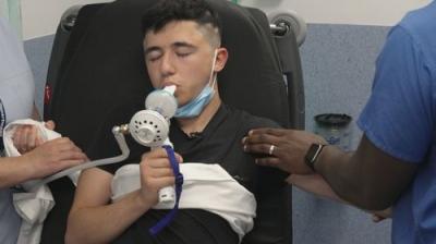 24 Hours in A&E