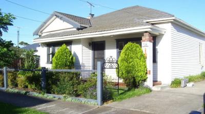 Selling Houses Australia