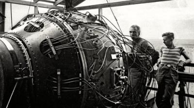 Turning Point: The Bomb and the Cold War