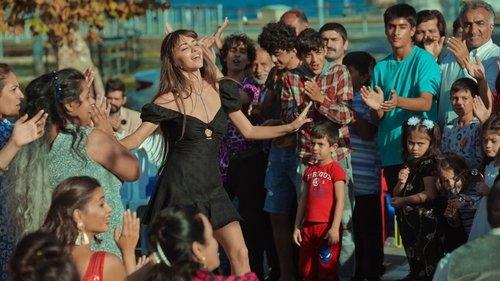 Üç Kuruş filmas žiurėti online