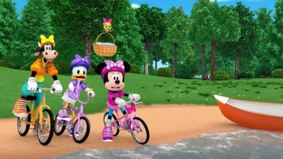 Minnie's Bow-Toons