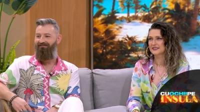 Cu ochii pe Insulă