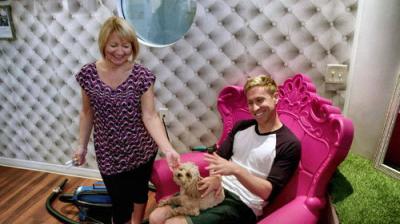 Russell Howard & Mum: Globetrotters