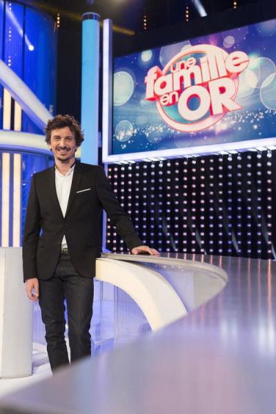 Une Famille en Or filmas online