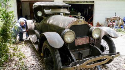 Chasing Classic Cars