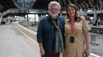 Britain's Favourite Railway Stations with Si King